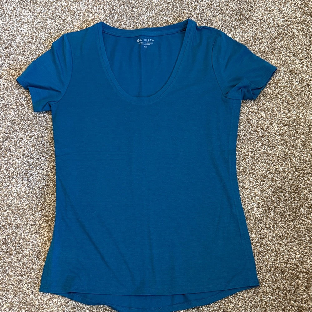 Athleta Women's Teal Scoop Neck Short Sleeve Top
